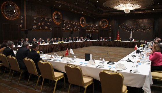 MERAL AKŞENER, BAŞKANLIK DİVANI VE MİLLETVEKİLLERİYLE BİR ARAYA GELDİ