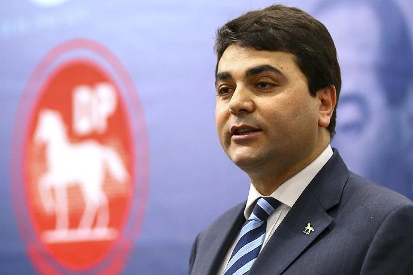 Gültekin Uysal: Duvardan atlarken yakaladık