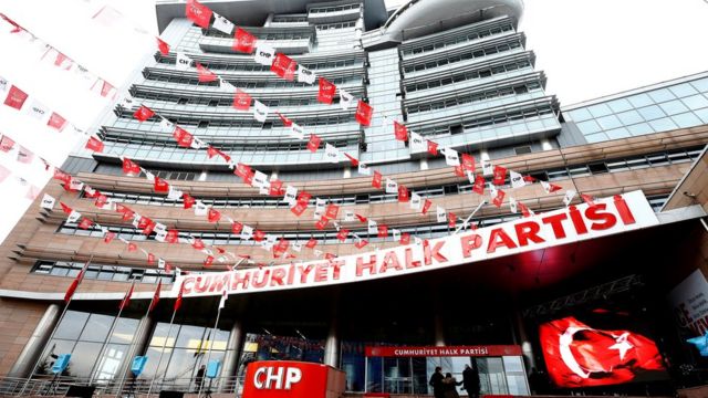 CHP GENEL BAŞKAN YARDIMCISI SAYIN OĞUZ KAAN SALICI MİLLETVEKİLLİĞİ İÇİN İSTİFA EDEN BAŞKANLARI AÇIKLADI