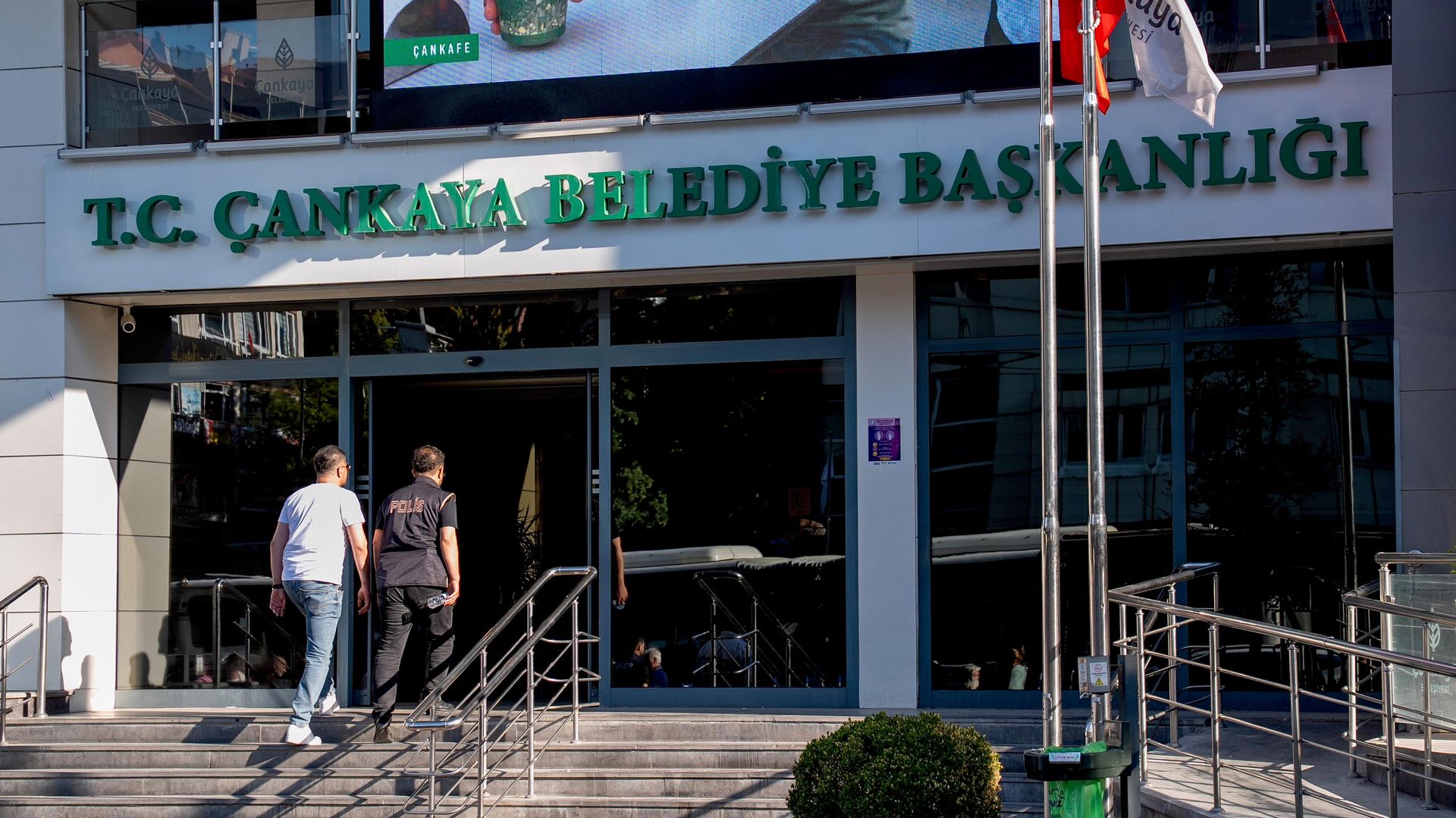 ÇANKAYA BELEDİYESİ’Nİ KİM YÖNETİYOR?