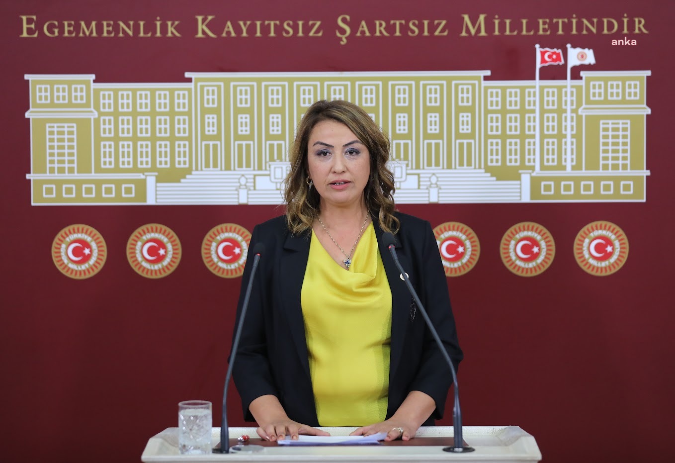 NERMİN YILDIRIM KARA: KONUT İHTİYACIMIZ KARŞILANMADI, MAHZUN KALDIK