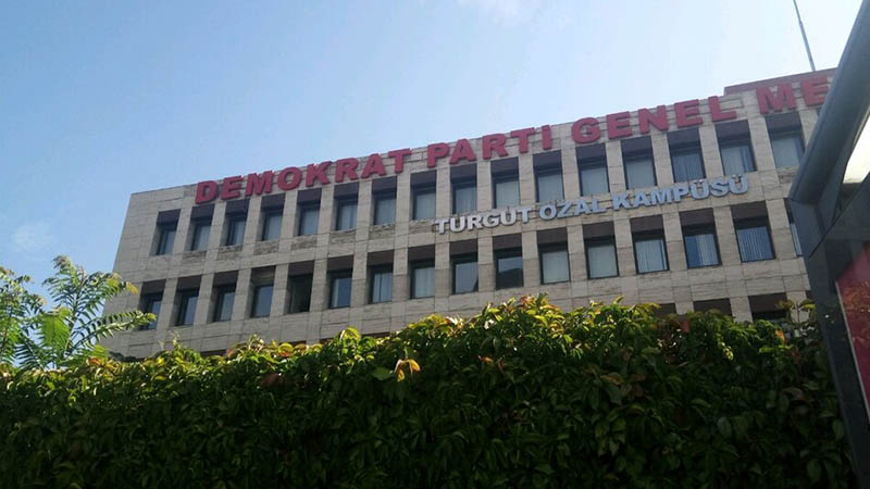 Demokrat Parti: “Marketler üzerinden gıda enflasyonunu çözmek yerine sorunu tarlada çözün”