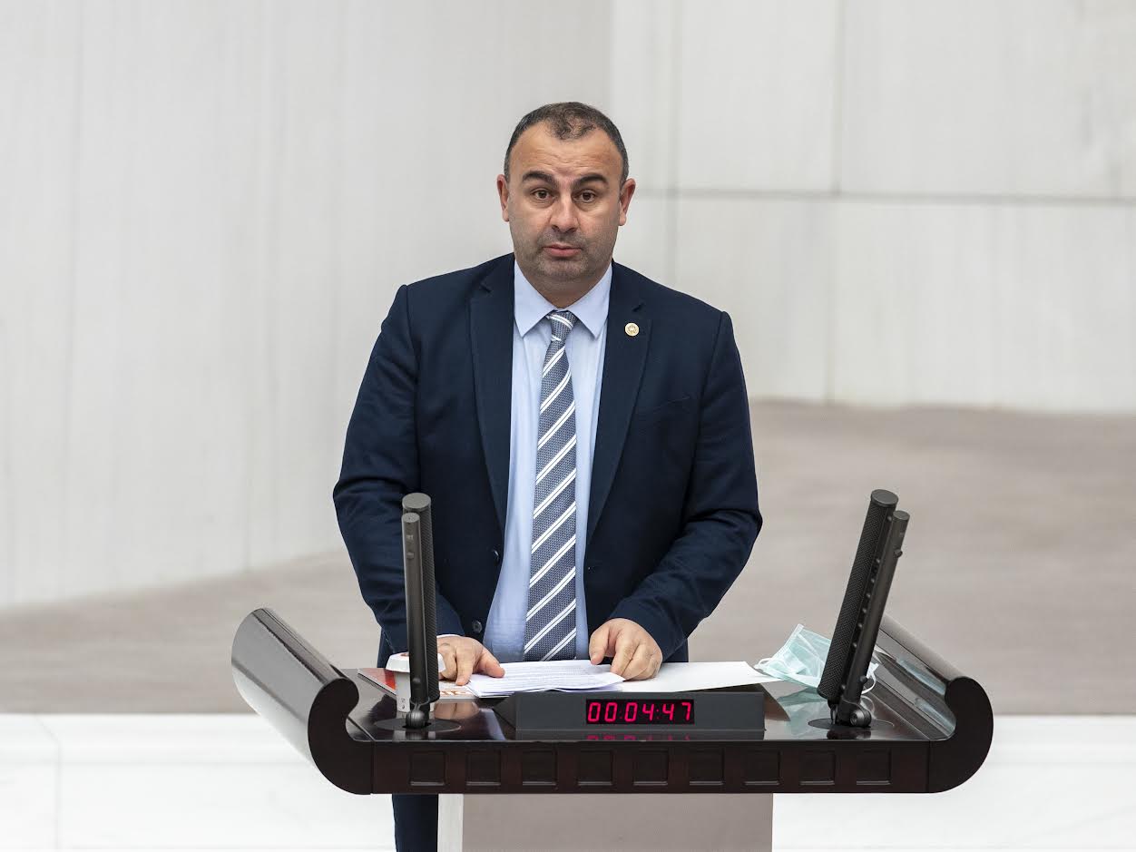 CHP'li Arslan: “Depremzedelerin Emlak Vergisi Borçları Silinsin.”