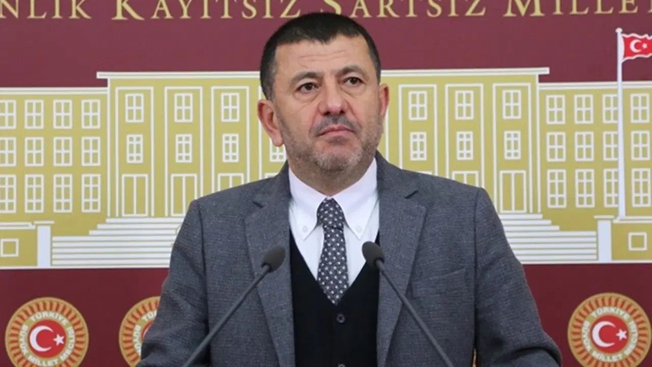 Veli Ağbaba’dan para trafiği iddialarına yanıt: “Kendi kampanyamla ilgili kendi ödediğim tutardan bile bir algı…”