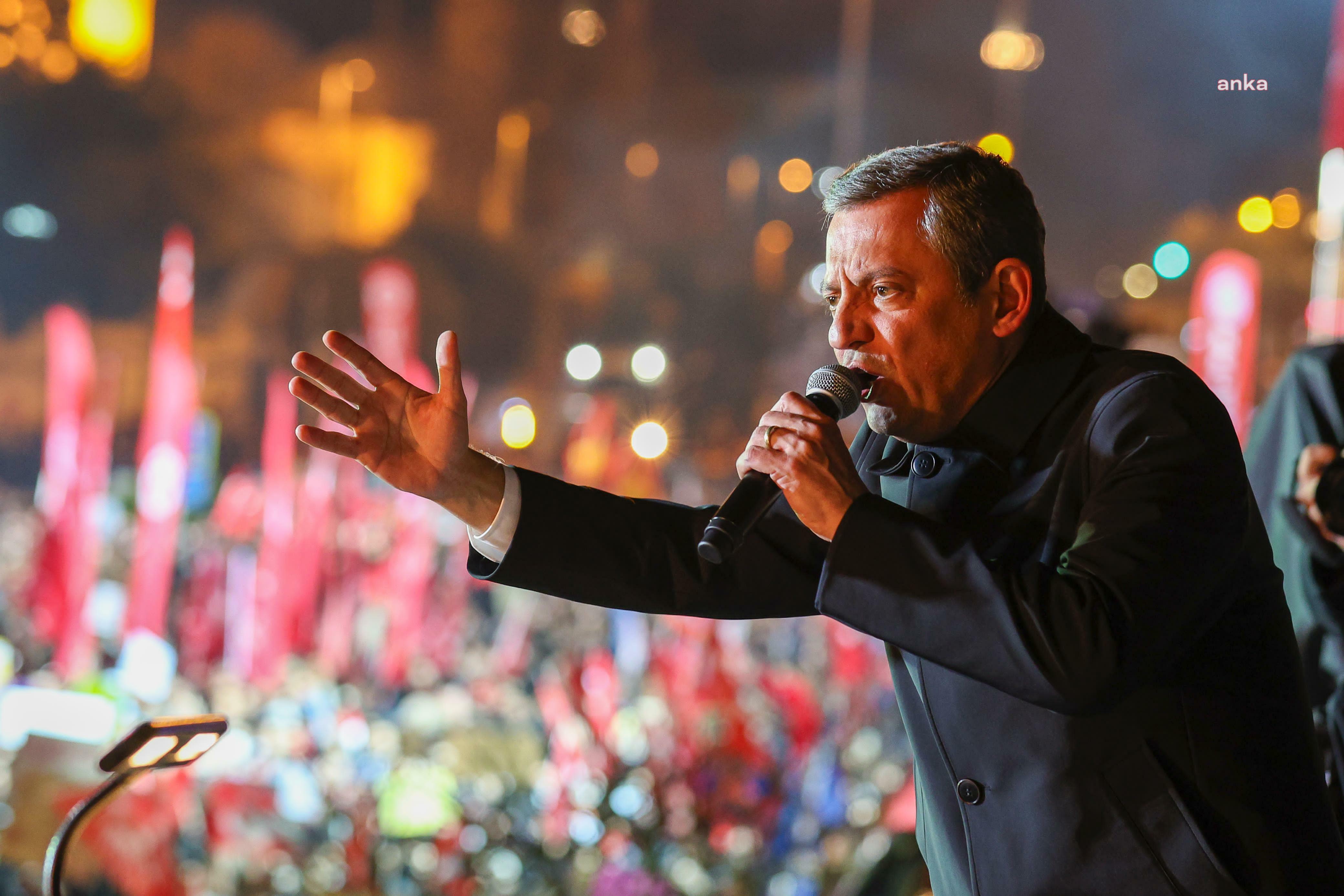 Yüzüncü günde Saraçhane'de tarihi miting! İktidara sert sözlerle yüklendi
