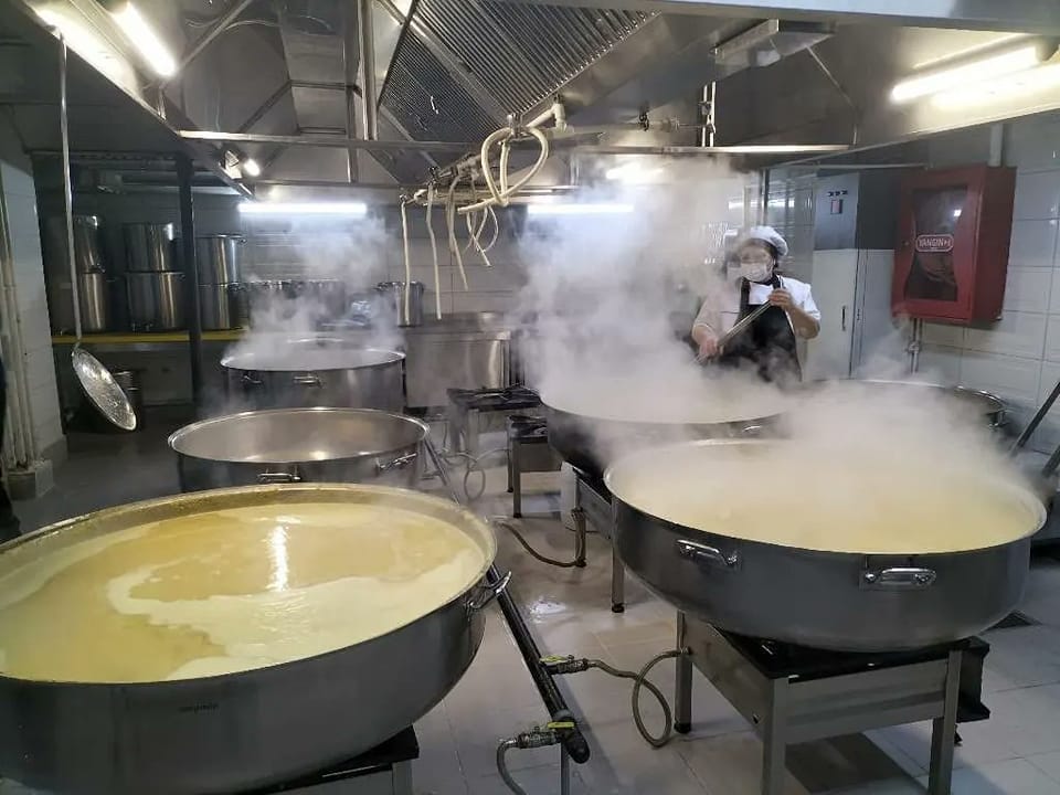 Çankaya Belediyesi Günde 5000 Kişiye Çorba Dağıtıyor.