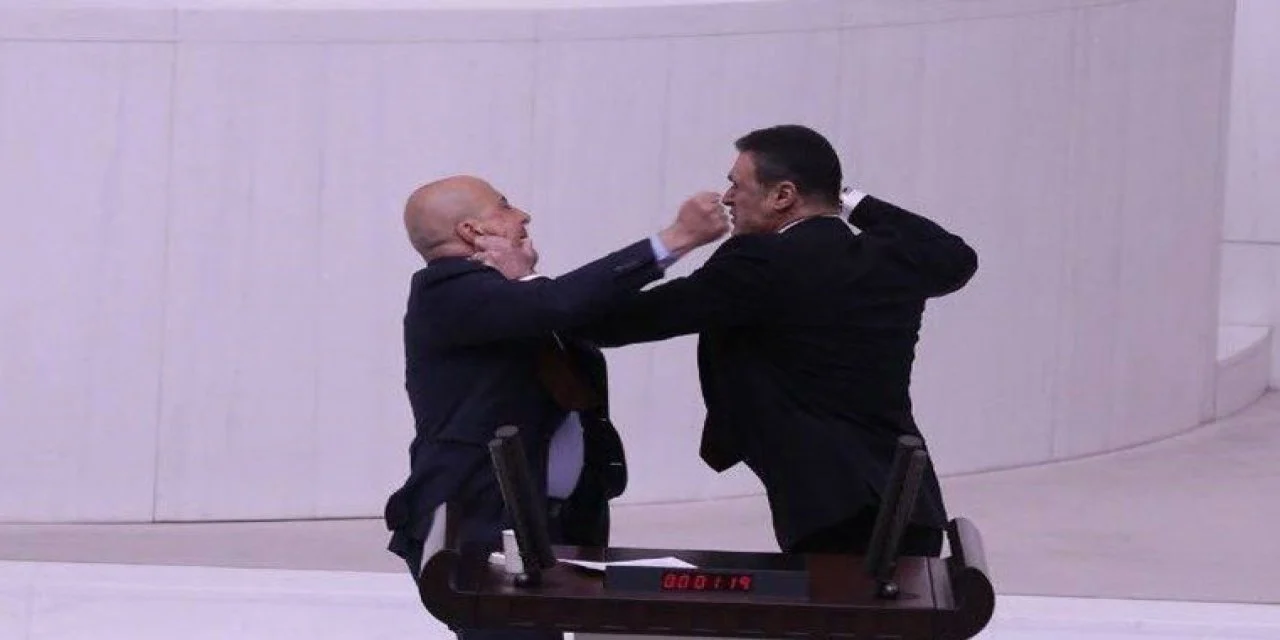 AKP'li Özalan’ın danışmanının sert sözleri gündem oldu: Nankör, vefasız ve saygısız...