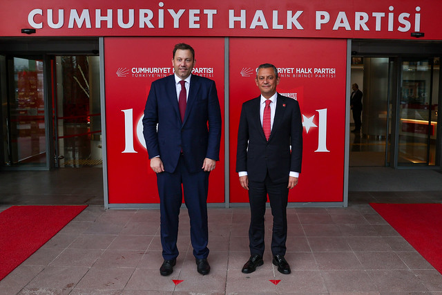 CHP İLE SPD ORTAK MUTABAKAT METNİ İMZALADI