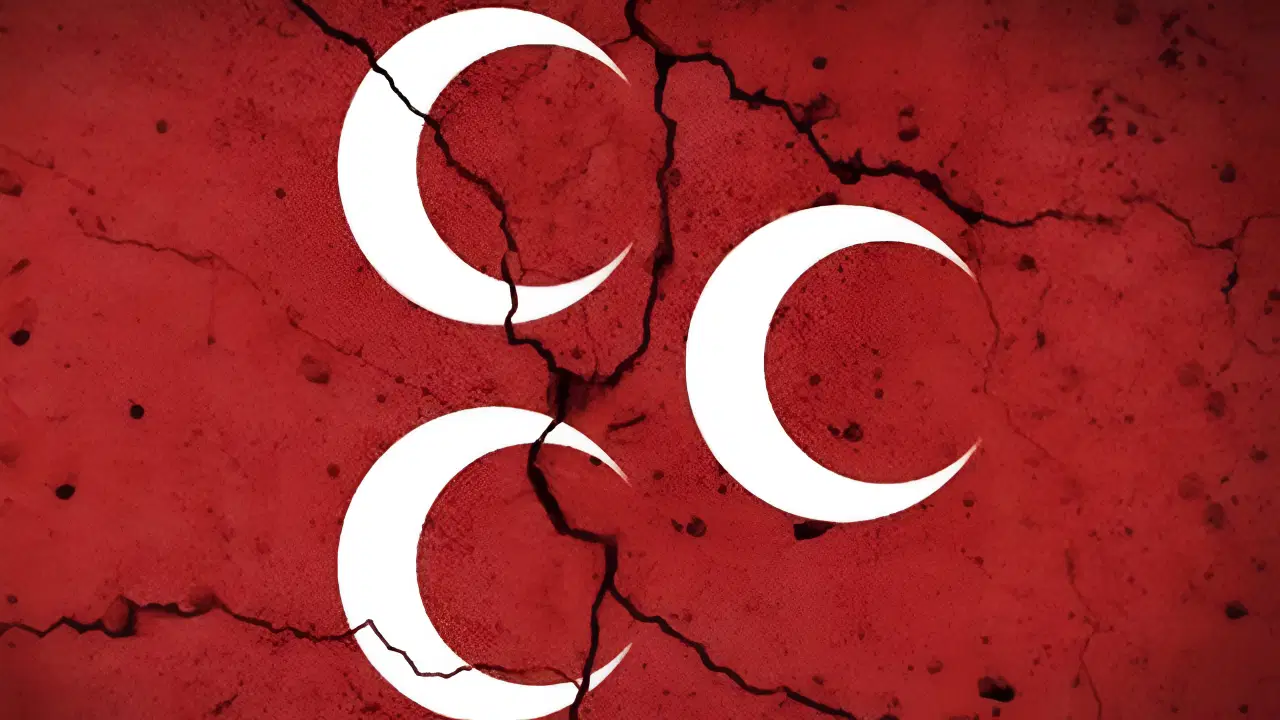 Semih Yalçın duyurdu: MHP'de 3 il başkanlığı daha feshedildi!
