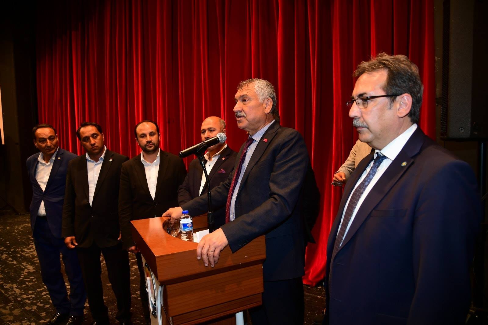 İYİ Parti Tabanı Adana’da Zeydan Karalar dedi...