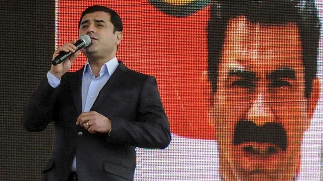 Demirtaş’tan bir ‘süreç’ açıklaması daha… İddialara yanıt verdi: 'Öcalan ile aramızda bir rekabetin, ayrılığın ya da çatışmanın sözü bile edilemez’