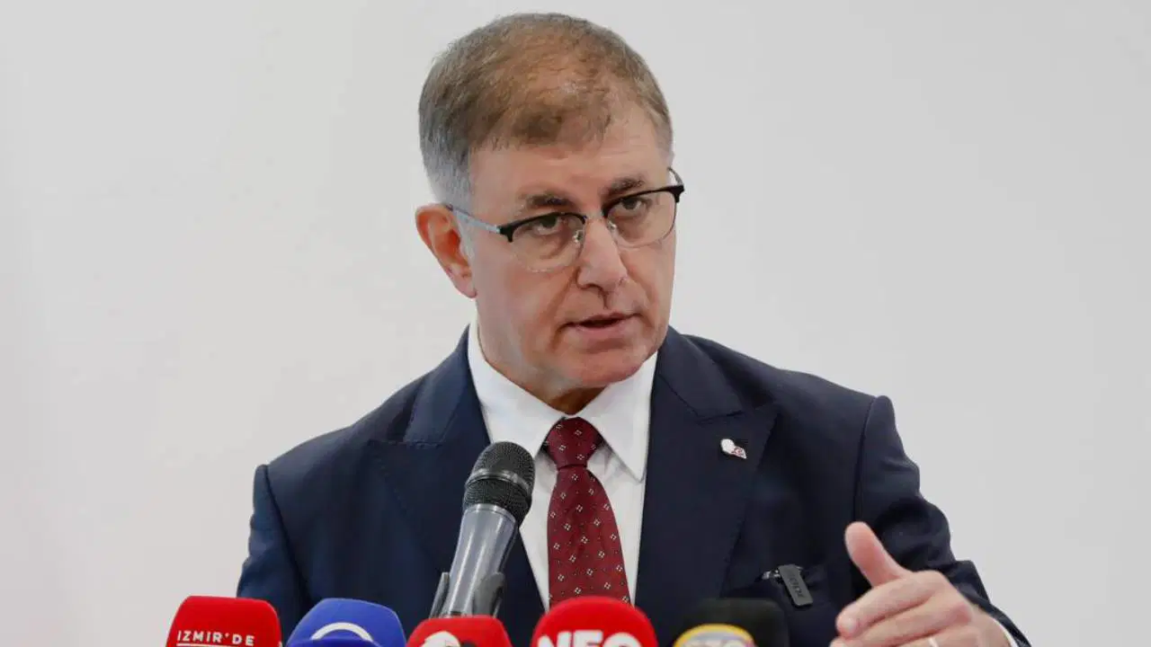 AKP'ye geçeceği iddia edilmişti: Cemil Tugay'dan dikkat çeken açıklama