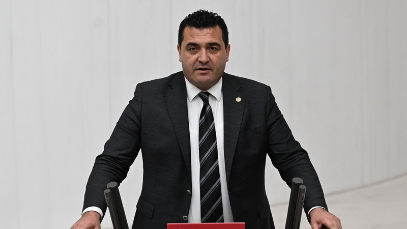 ULAŞ KARASU: “BAKANLIĞIN U’SU UMARSIZLIĞIN VE UTANMAZLIĞIN U’SU OLDU”