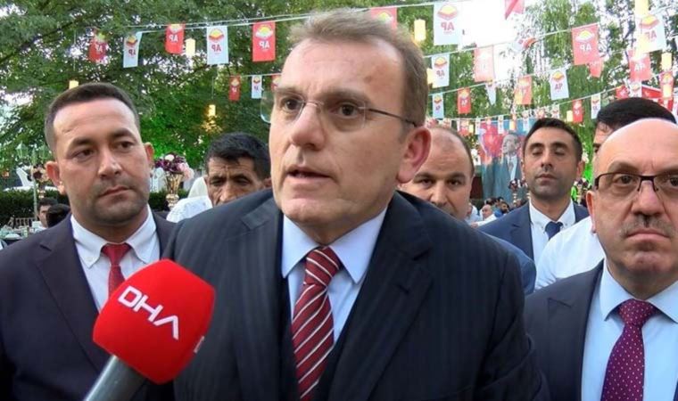 Adalet Partisi lideri Vecdet Öz'den dikkat çeken açıklama: 'Genel başkanlığı bırakmam için tehditler geliyor'