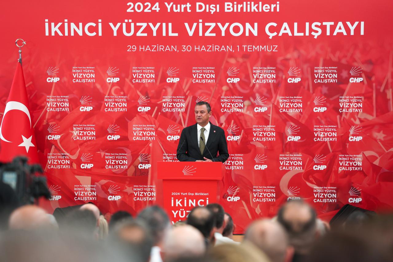 ÖZGÜR ÖZEL“SCHENGEN VİZESİNE BAŞVURUDA RET ORANI EN YÜKSEK ÜLKEYİZ”