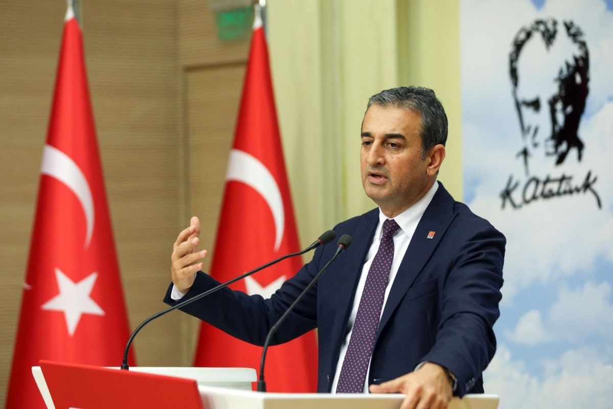 CHP GENEL BAŞKAN YARDIMCISI BURHANETTİN BULUT: “SPORDA YENİDEN BİR YAPILANMAYA İHTİYAÇ VAR”