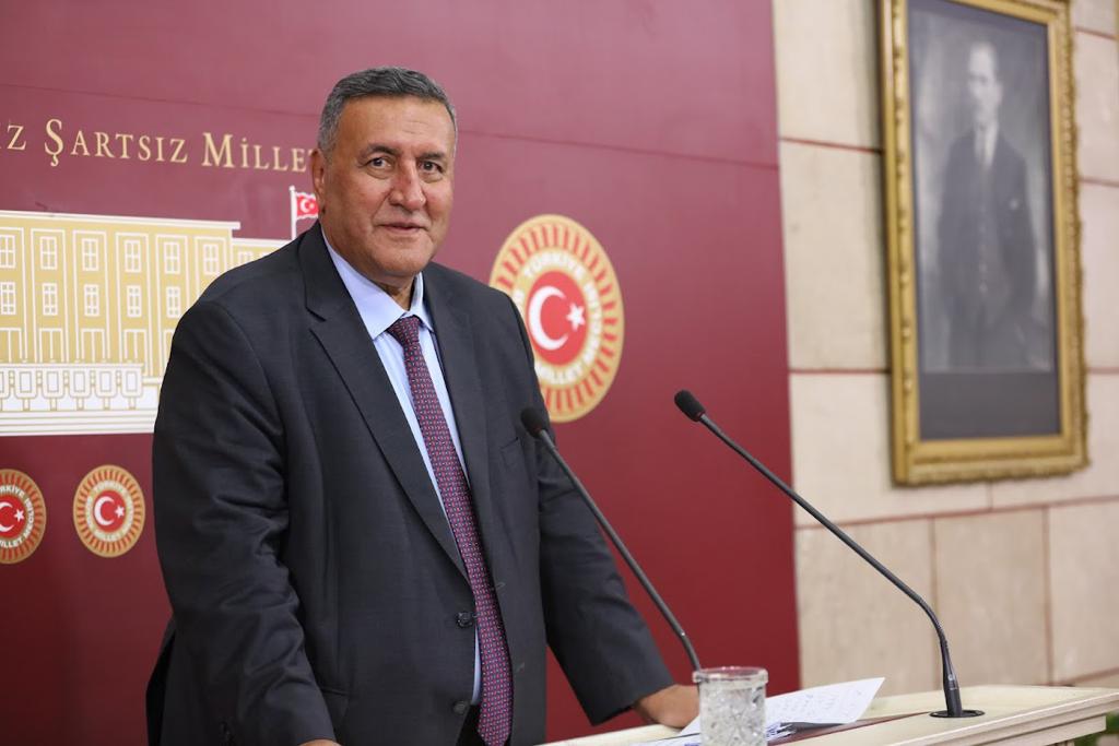 Gürer: 