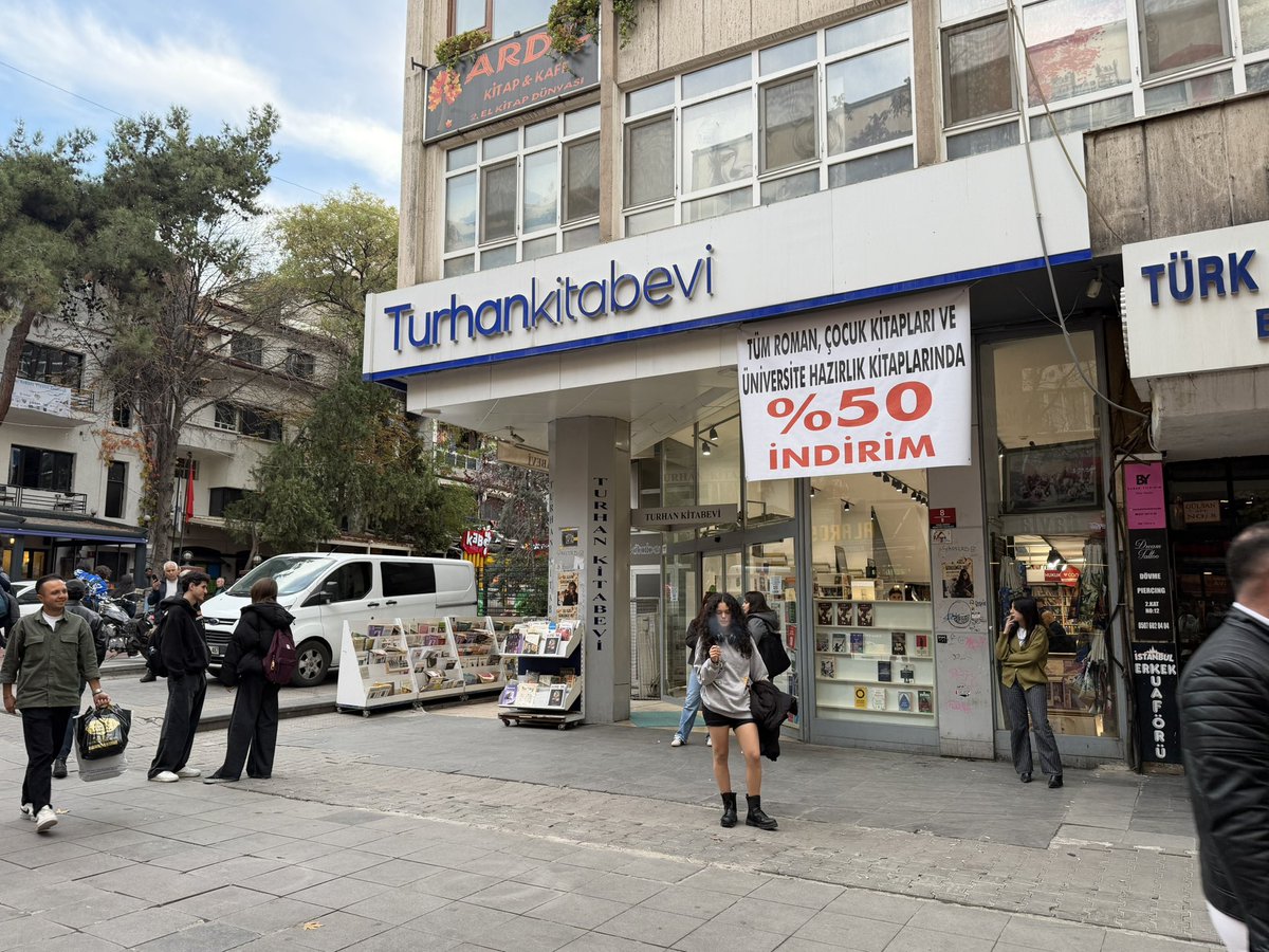 Ankara'da Turhan Kitabevi kapanıyor!