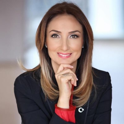 KADIN KOLLARI GENEL BAŞKANI AYLİN NAZLIAKA’NIN ADAYLIK AÇIKLAMASI...