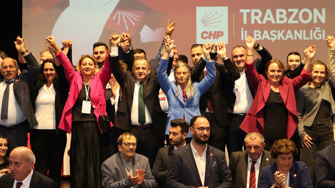 CHP Trabzon İl Başkanlığı'na yeniden Mustafa Bak seçildi