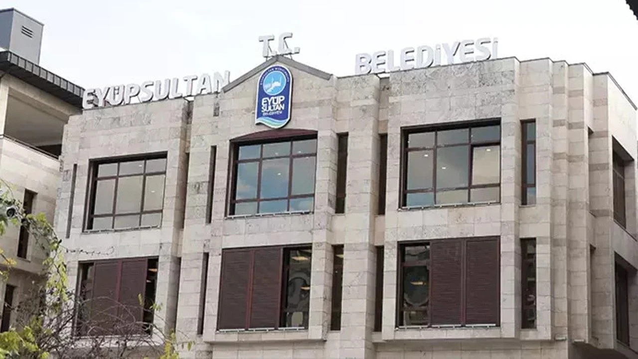 Eyüpsultan Belediyesi'ne operasyon! Başkan Mithat Bülent Özmen gözaltına alındı