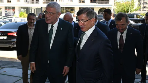 'AK Parti'ye katılım' iddiası: Bunlar mitomani, utanmıyorlar...