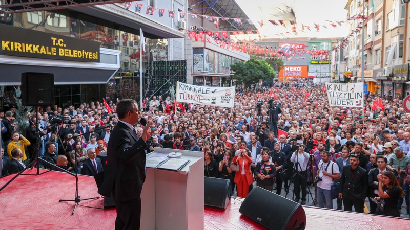Özgür Özel: “Sığınmacıların Dönmesi İçin En Uygun Zaman Ama Erdoğan İşe Girme Sürelerini Üç Yıla Çıkardı”