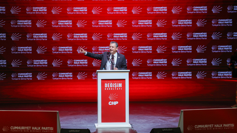 CHP 20. Olağanüstü Kurultay'ını ‘değişim’ sloganıyla gerçekleştirdi... Yeni tüzükte neler var?