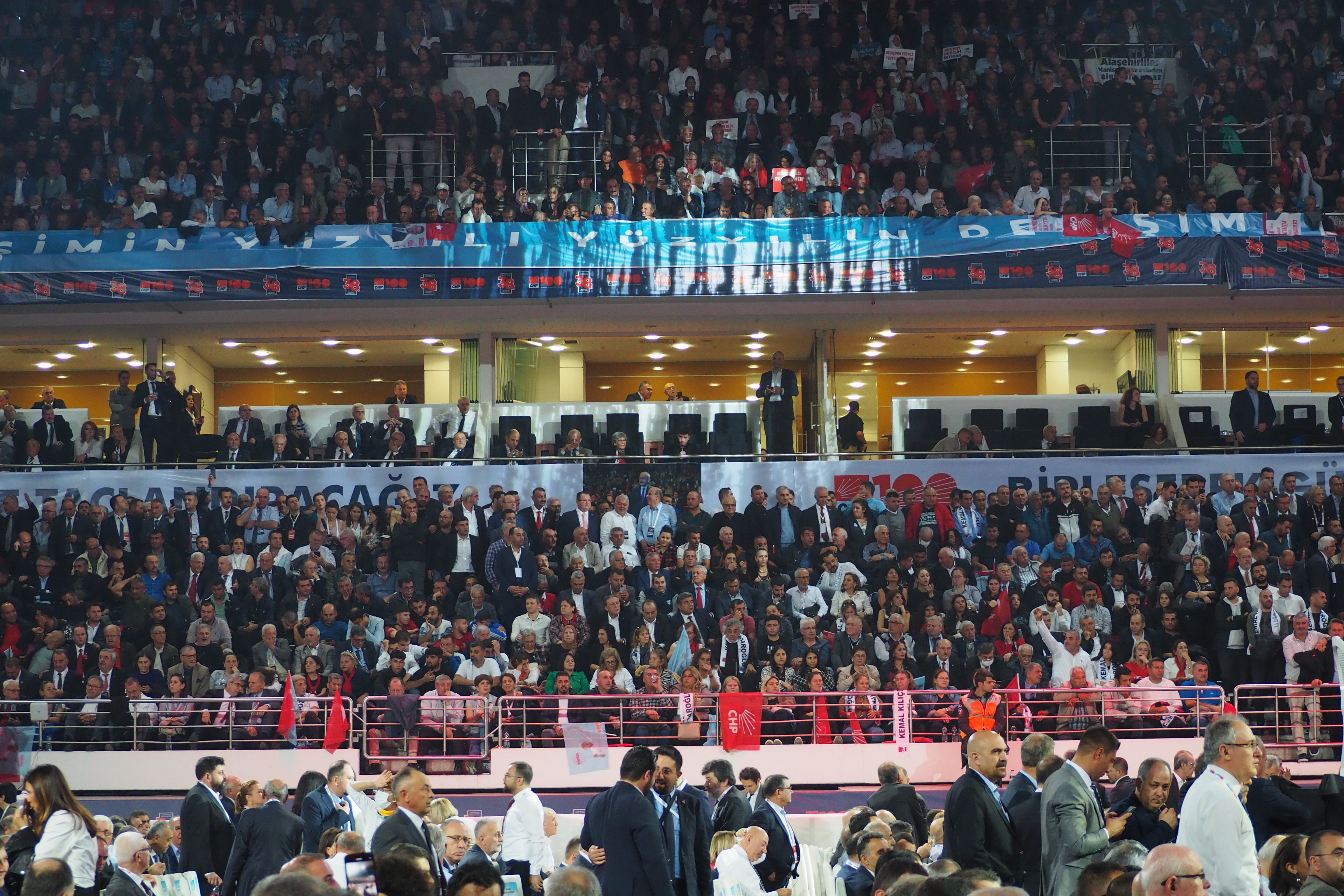 38. Cumhuriyet Halk Partisi Olağan Kurultayından Kareler...