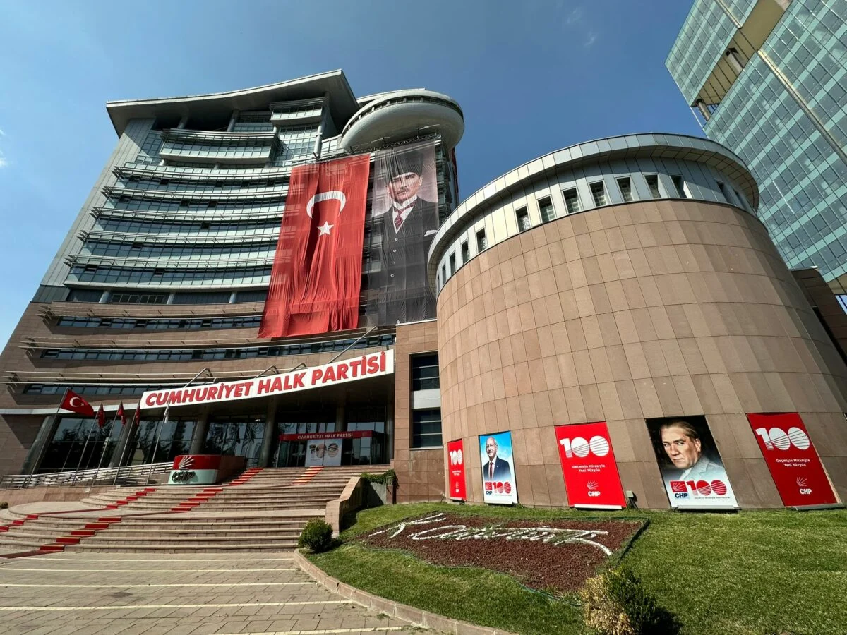 CHP'de gözler adaylara çevrildi...