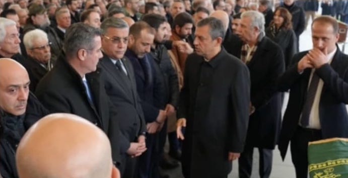 MHP İL BAŞKANINDAN ÖZGÜR ÖZEL'E SAYGISIZLIK !