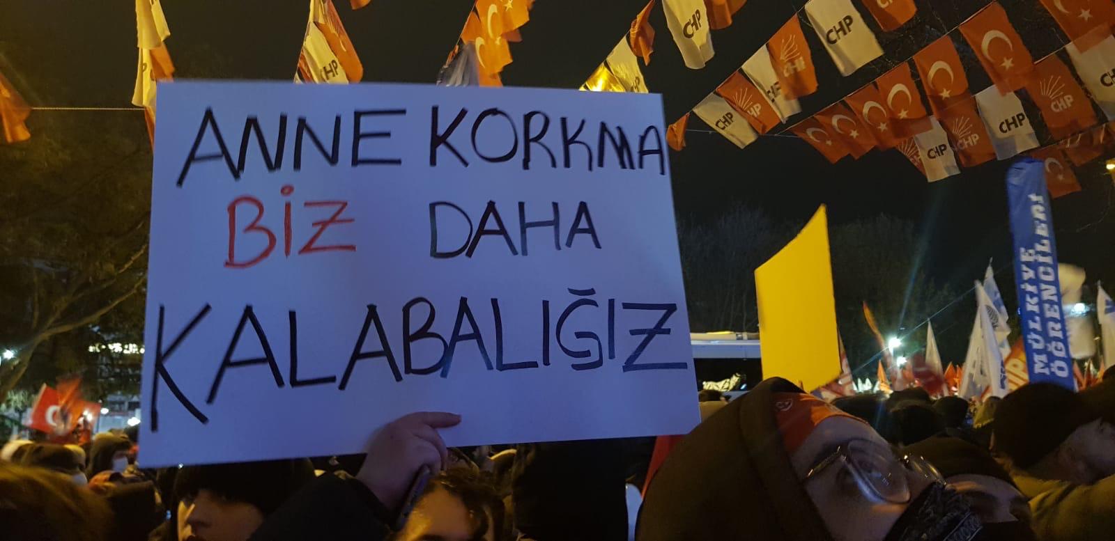 KIZILAY'A ON BİNLER AKIN ETTİ...