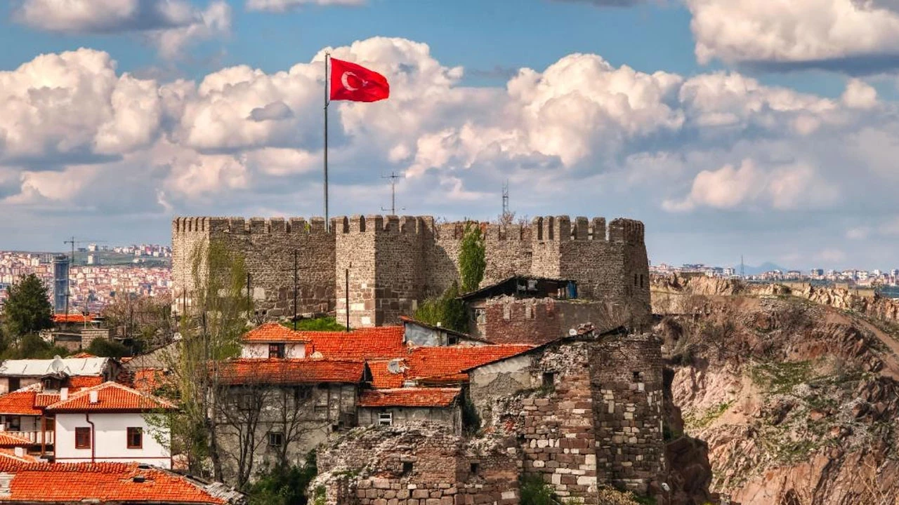 CHP ANKARA'DA ATAMALAR: