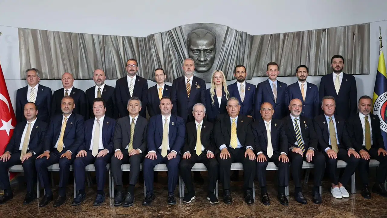 7 isim istifa etmişti: Fenerbahçe Futbol A.Ş.'nin yeni yönetim kurulu açıklandı