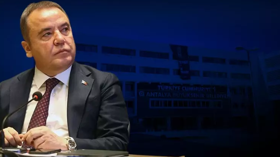 Antalya Büyükşehir Belediye Başkanı Muhittin Böcek tutuklandı