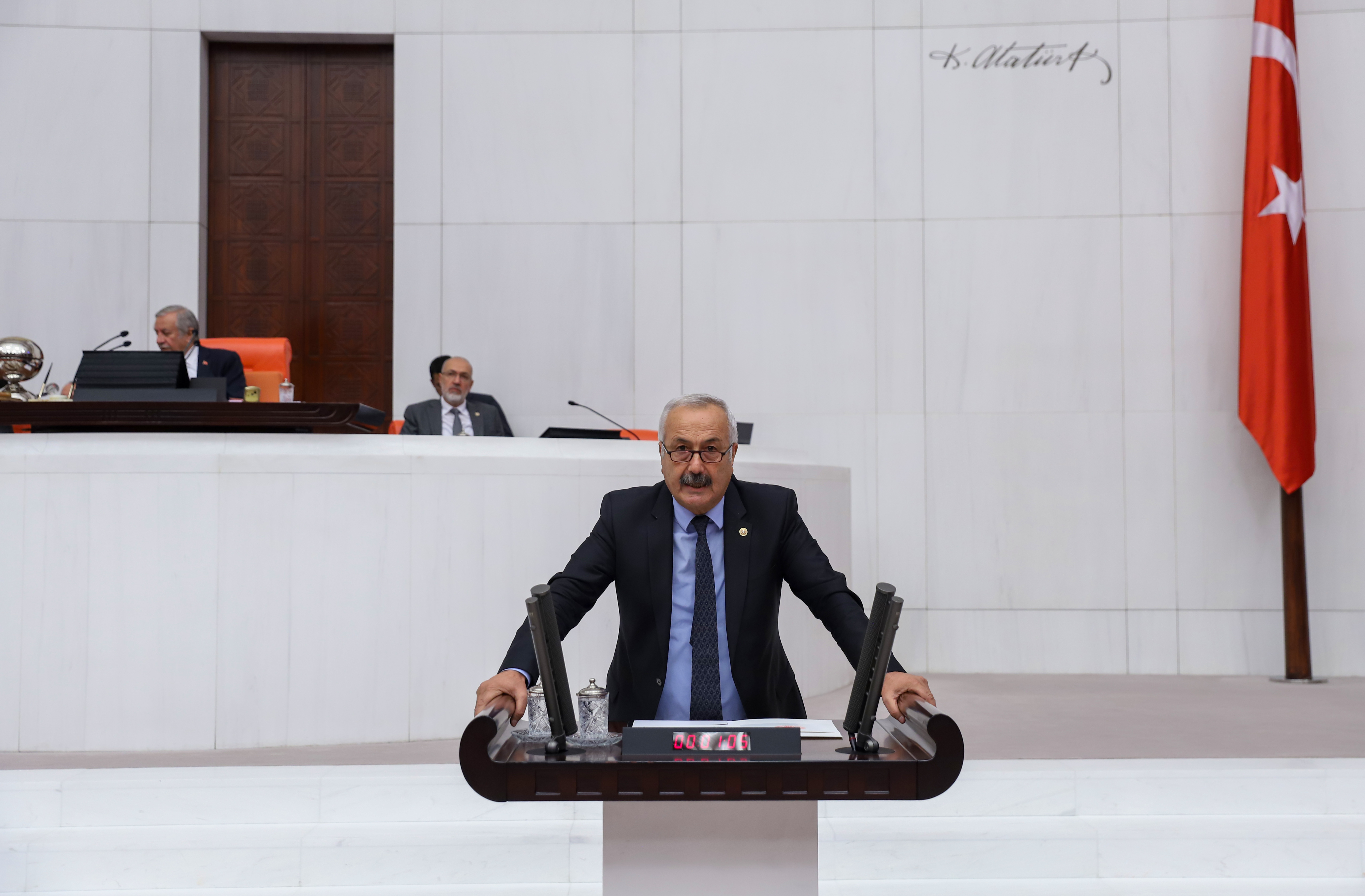 CHP'li Sarıaslan: SMA'nın yükü sadece ailelere bırakılmamalı