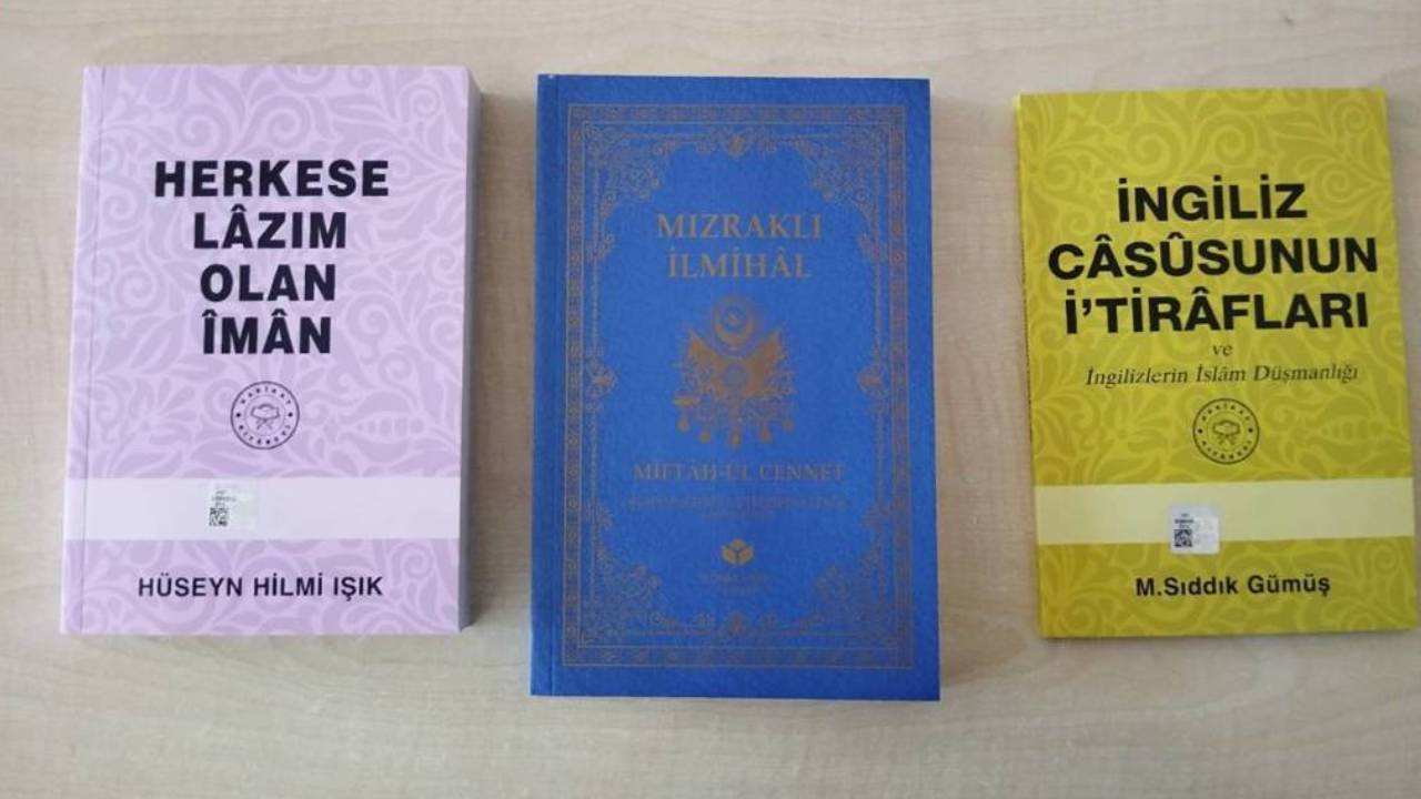 Cemaat kitaplarını öğrencilere dağıtan Ordu Fen Lisesi müdürü hakkında suç duyurusu...