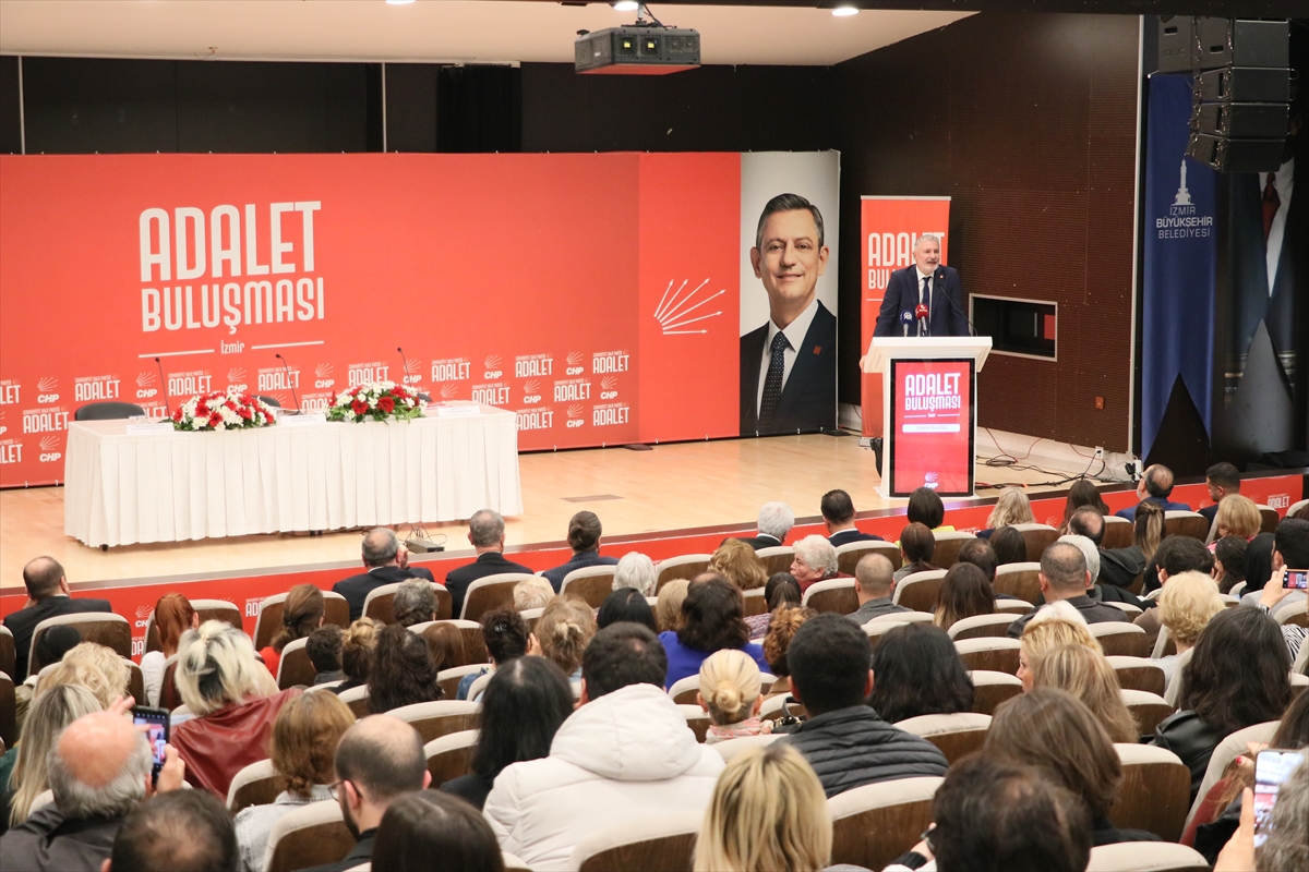 CHP “Adalet Buluşmaları” Kongresi İzmir'de gerçekleştirildi...