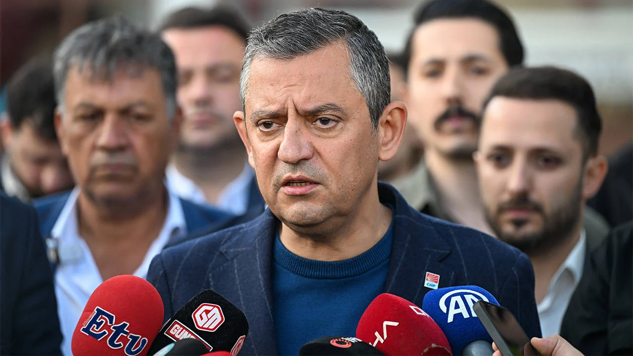 CHP Lideri Özel'den Kepez Belediye Başkanı'nın tutuklanmasıyla ilgili açıklama...