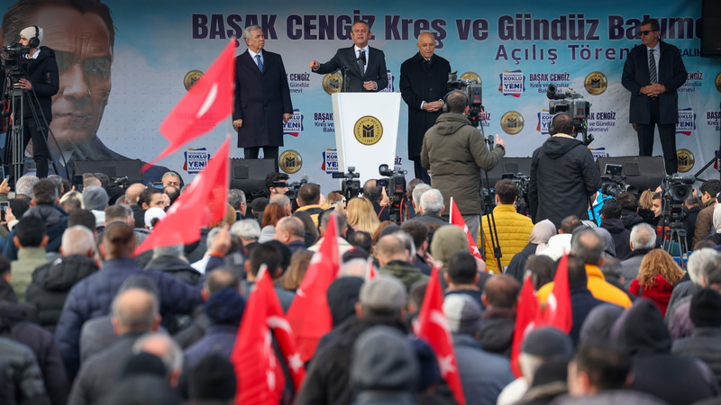 Cumhuriyet Halk Partisi Genel Başkanı Özgür Özel: “Türkiye’nin Suriye Politikası 13 Yılda Büyük Kayıplara Sebebiyet Vermiştir”