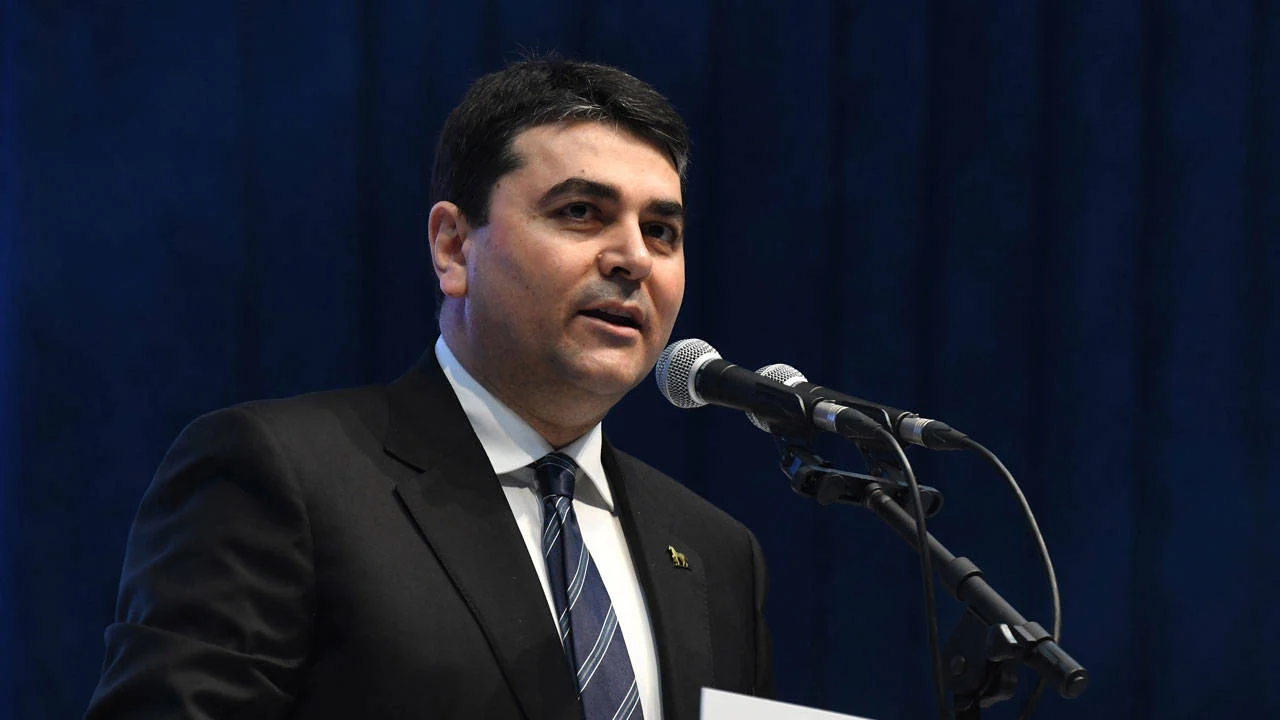 GÜLTEKİN UYSAL: 