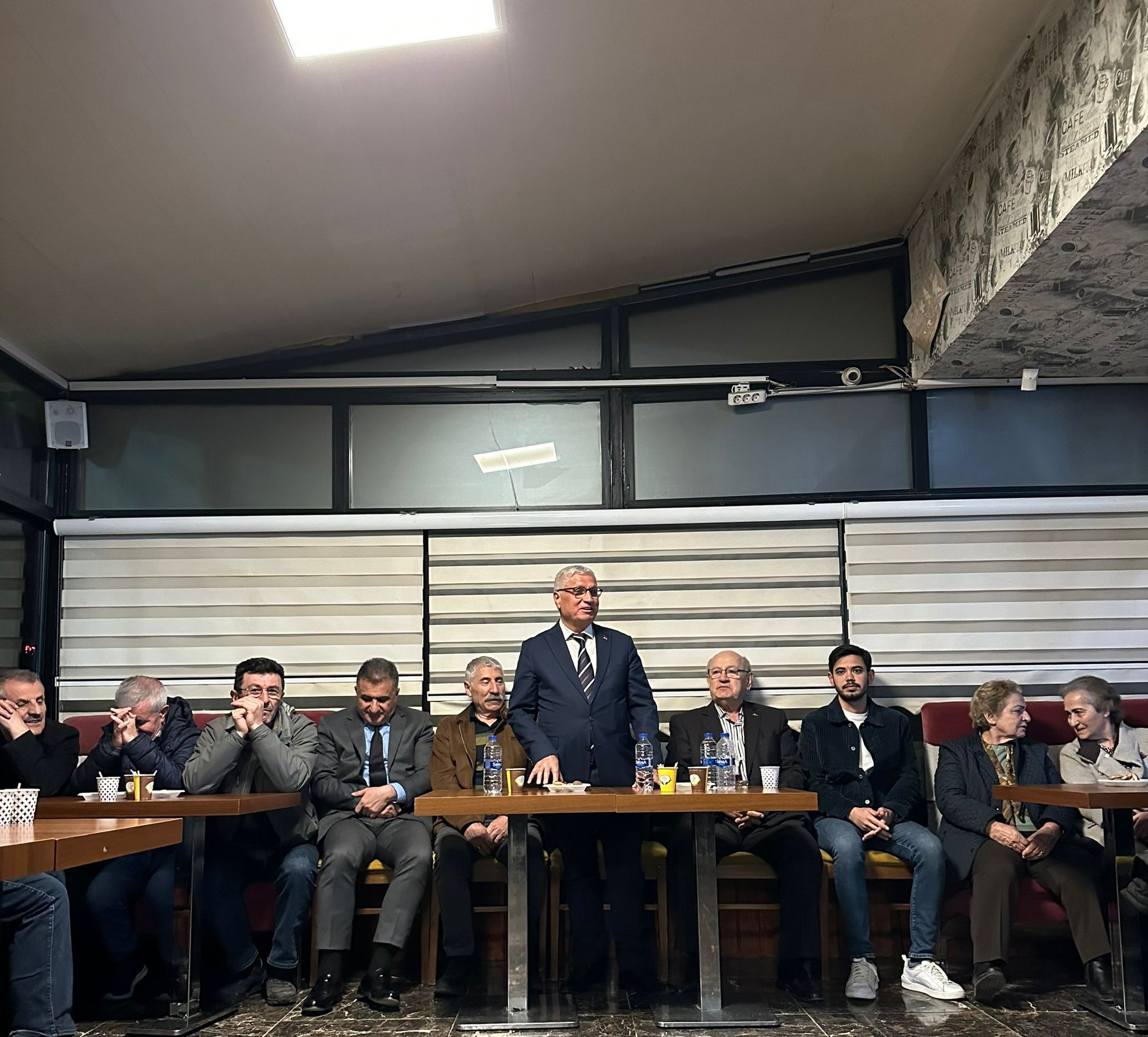 Adnan Acar, Kılıçdaroğlu’nu seçtirmek için hemşehrilerinden söz aldı: “Elimi taşın altına koymak için adayım”