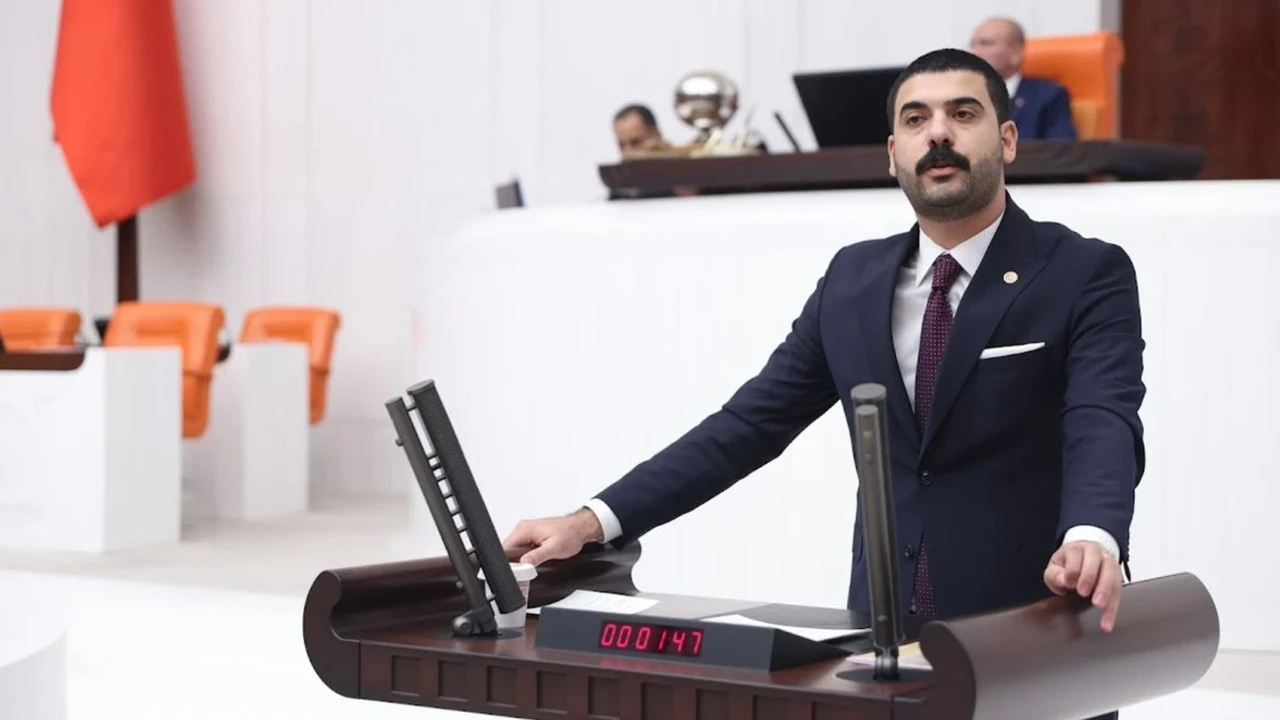 CHP’Lİ ALİ GÖKÇEK’TEN BEBEK BEZİNDE KDV İNDİRİMİ TEKLİFİ...