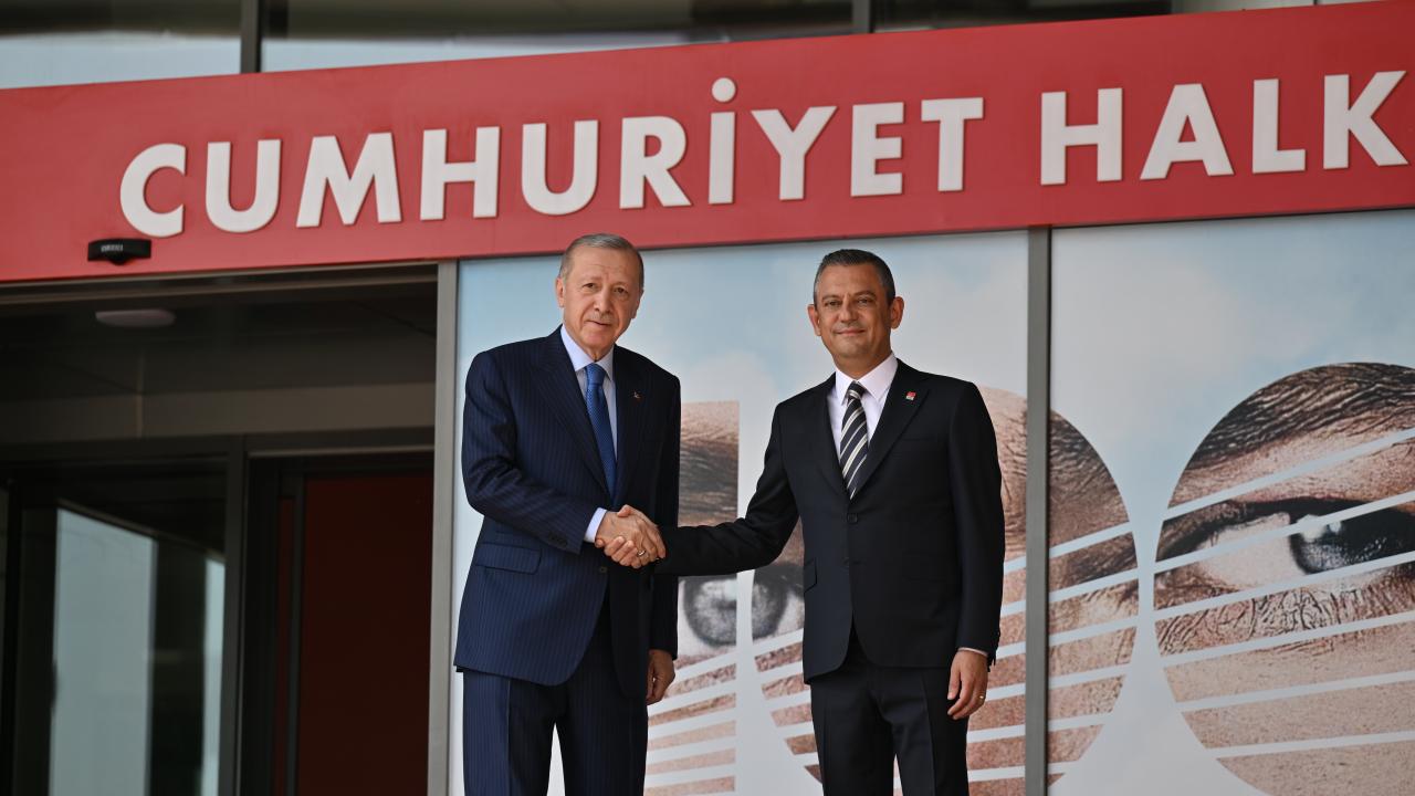 CHP’liler, Özel-Erdoğan görüşmesi sonrası Bakan Şimşek’e talimat verildiğini aktardı...