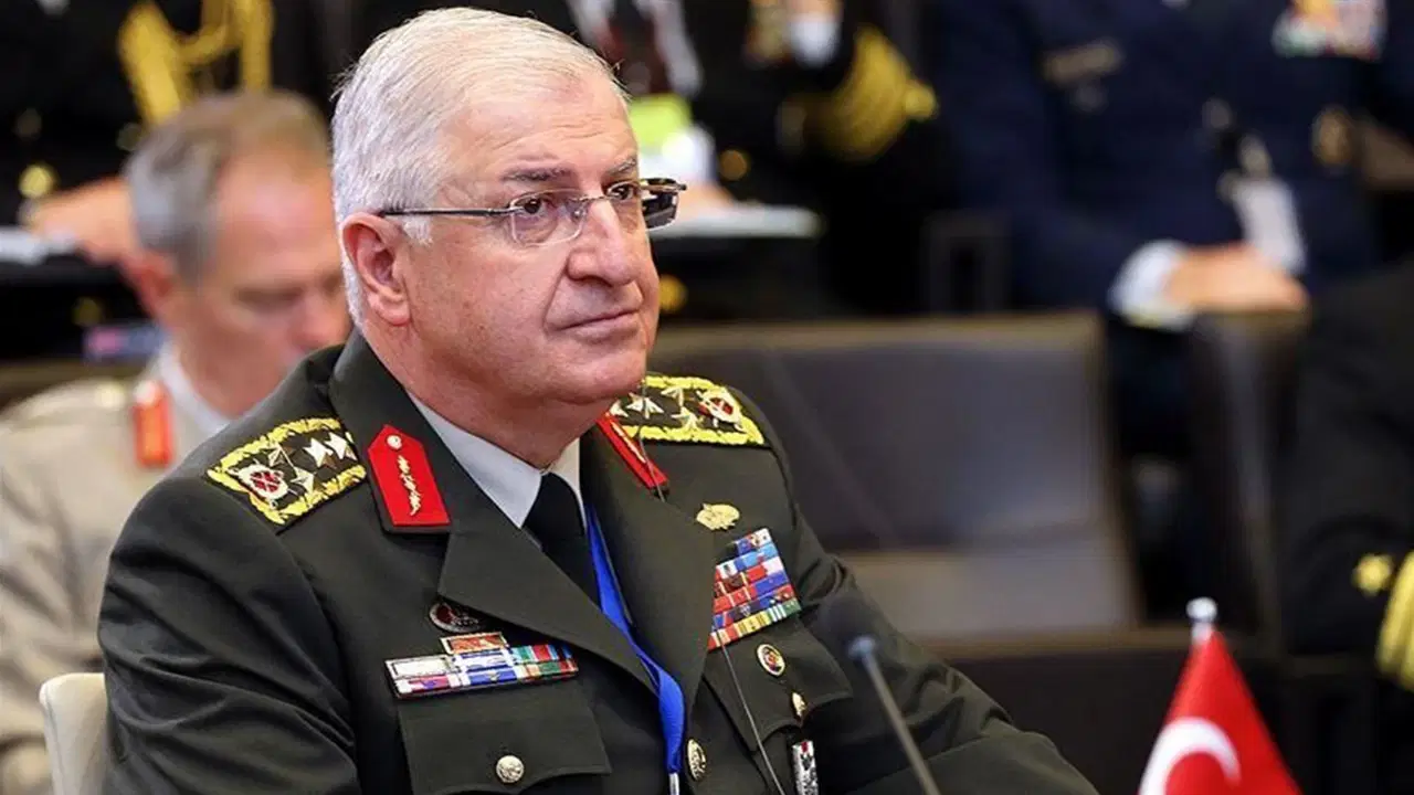 MSB'ye bağlı sivillere rütbe verilmesi Meclis gündeminde: CHP'den, Milli Savunma Bakanı Güler'e 10 soru
