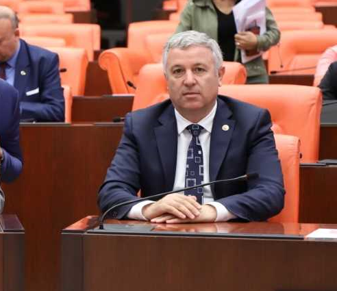 CHP’Lİ ARIK’TAN KILIÇDAROĞLU’UN HEDEF ALAN AKP’Lİ ÖZHASEKİ’YE YANIT:  “TERÖRİSTLERE GÜZELLEMELER YAPTIĞINI UNUTTU”