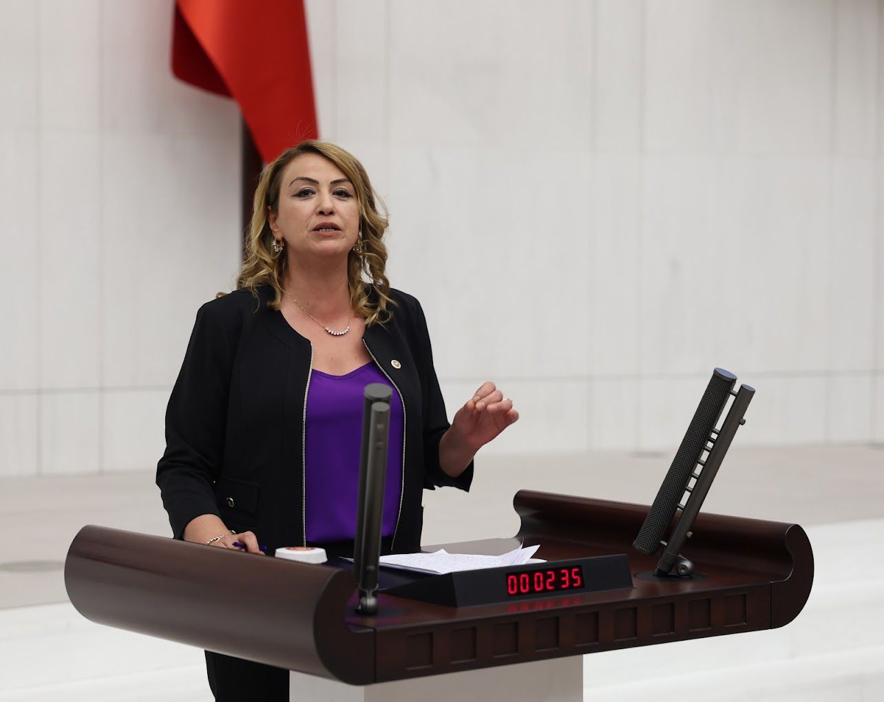 YILDIRIM KARA: HALK SAĞLIĞI VE ÜLKE MENFAATLERİ İÇİN HEKİMLERİN TALEPLERİNE KULAK VERİN...