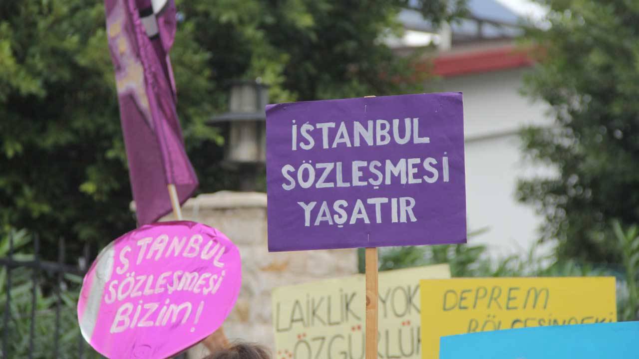 İHD:İstanbul Sözleşmesi Yeniden İmzalanmalı...