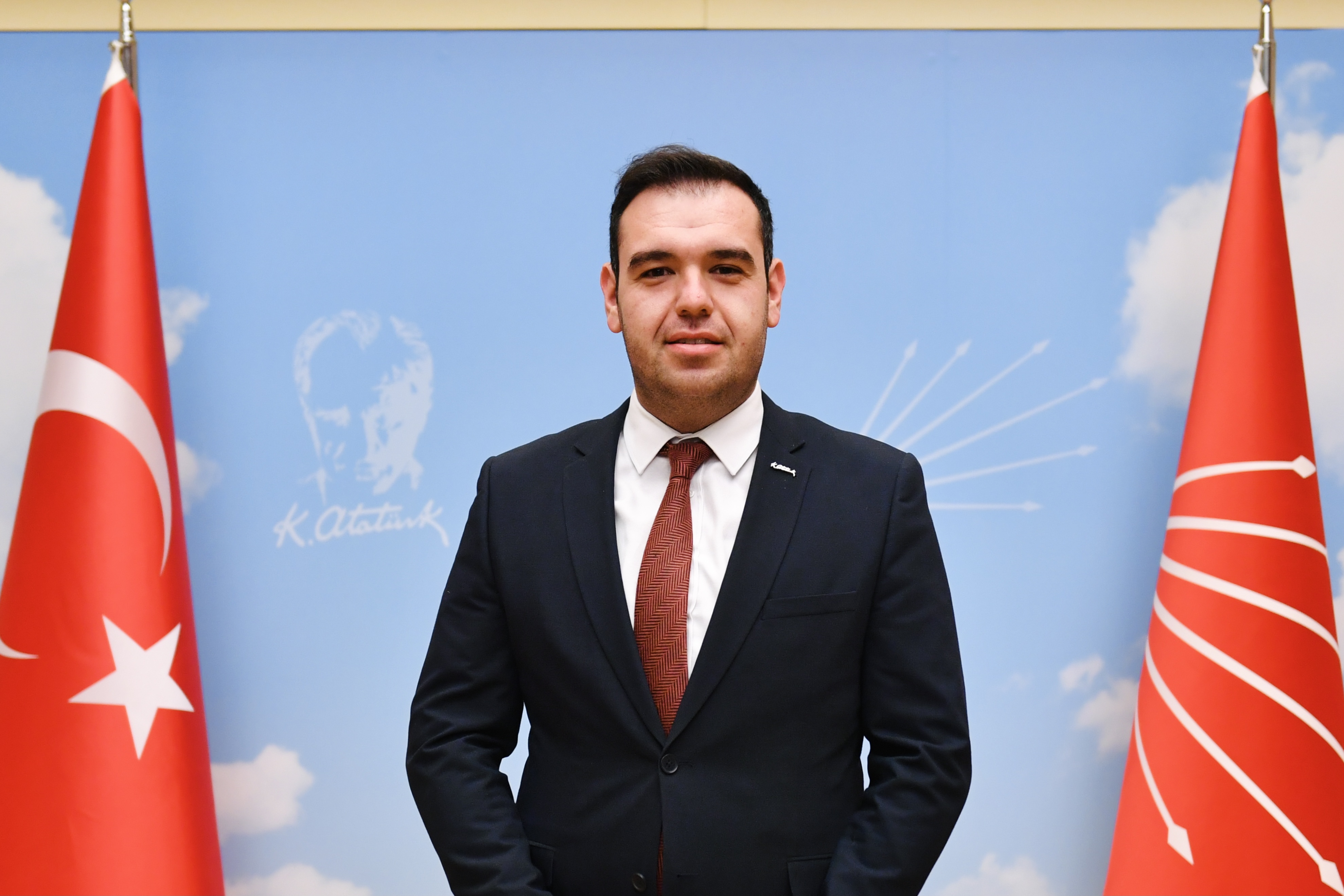 CHP GENÇLİK KOLLARI DÜNYA SİYASETİNİN GENÇ FİGÜRLERİNİ TÜRKİYE'DE AĞIRLAMAYA HAZIRLANIYOR