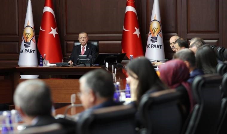 AKP'de fatura kimlere kesilecek? İşte topun ağzındaki isimler...